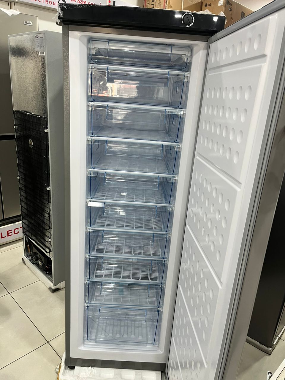 ILUX Congélateur vertical ILCV 310 / 310L – 10T