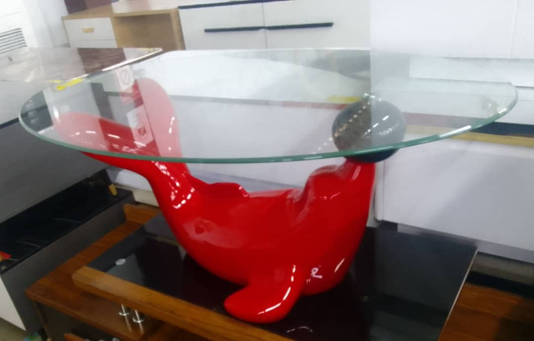 Table basse vitrée design Dauphin