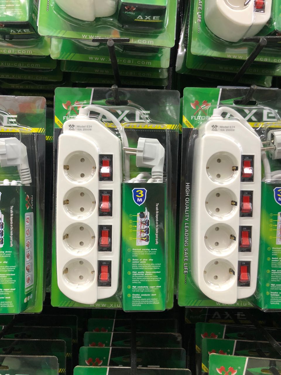 Multiprise 4 trous | AXE
